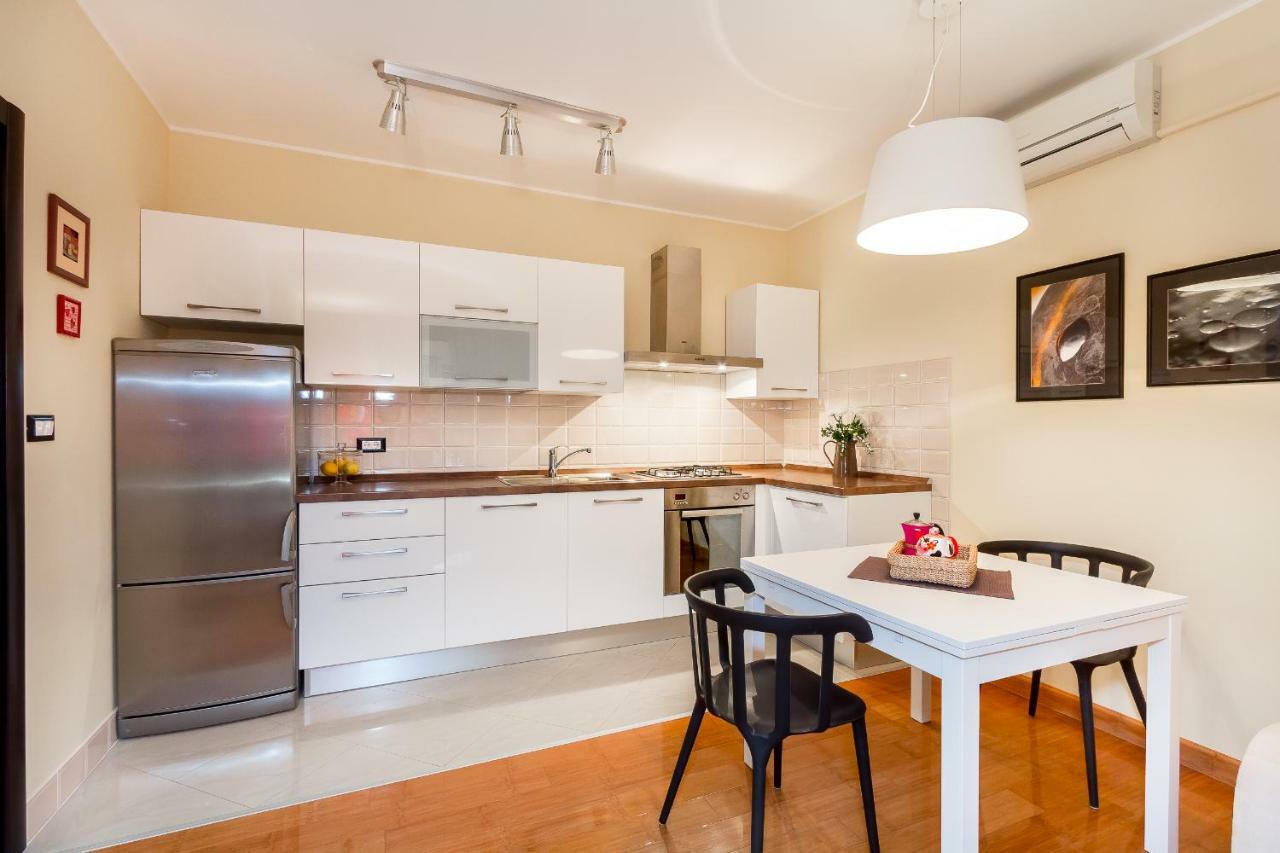 City Stylish Apartment Pula Buitenkant foto