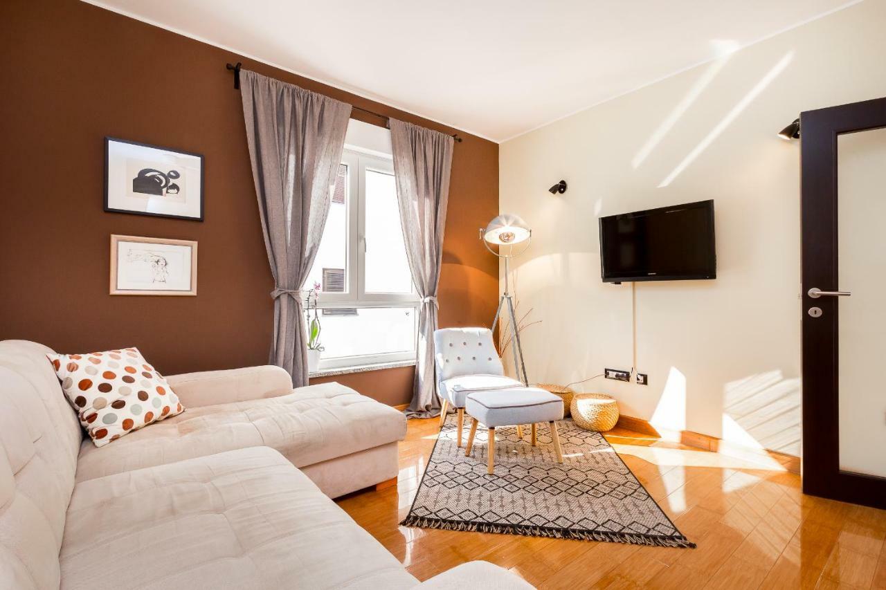 City Stylish Apartment Pula Buitenkant foto